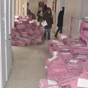 İcra dosyaları koridorlara taştı