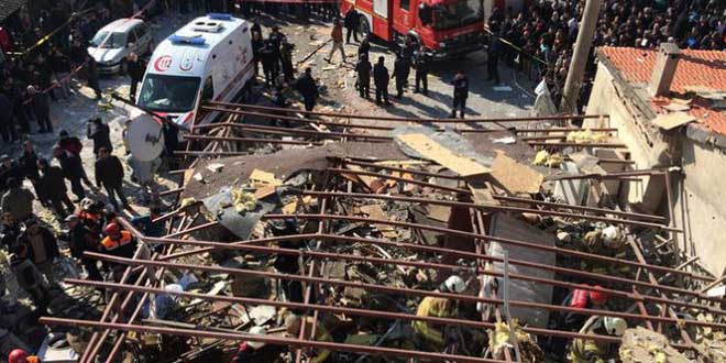 İzmir Buca’da evde patlama: 1 kişi yaşamını yitirdi