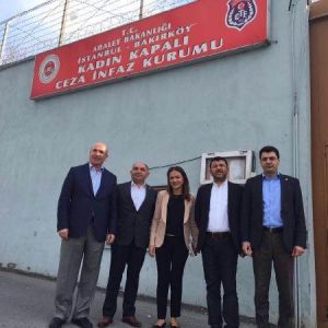 CHP Cezaevi Komisyonu Bakırköy Kadın Kapalı Cezaevi’ndeki Mahkumları Ziyaret Etti