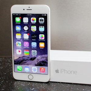 iPhone’lar daha da büyüyecek!