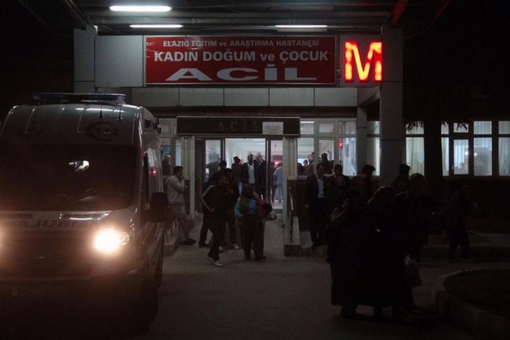 Hastanede silahlı saldırı: 1 ölü, 2 yaralı  