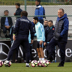 Fatih Terim’in ilk 11’i şekillendi