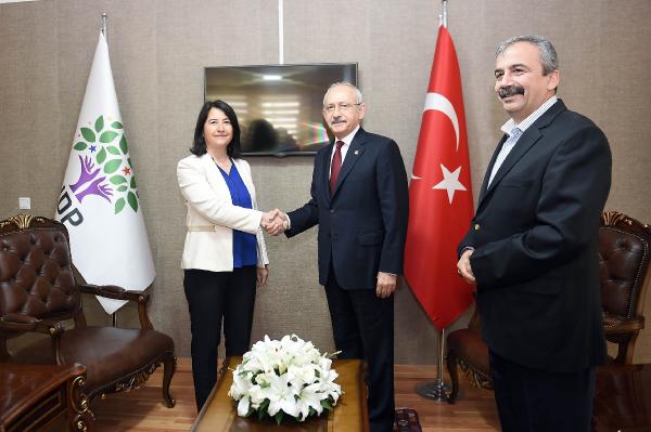 Kemal Kılıçdaroğlu HDP Genel Merkezi’nde
