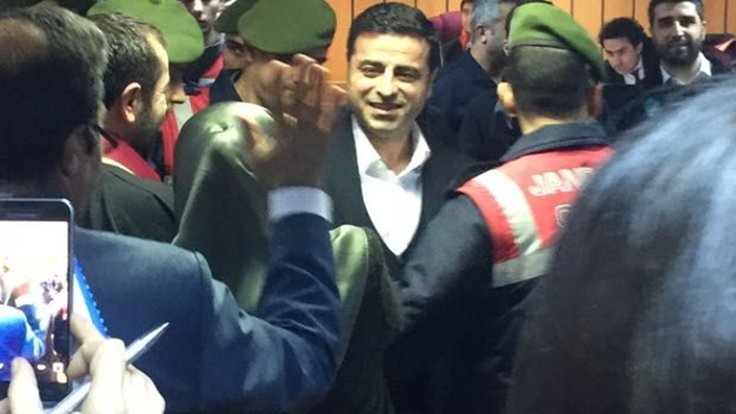 Demirtaş duruşma salonunda!