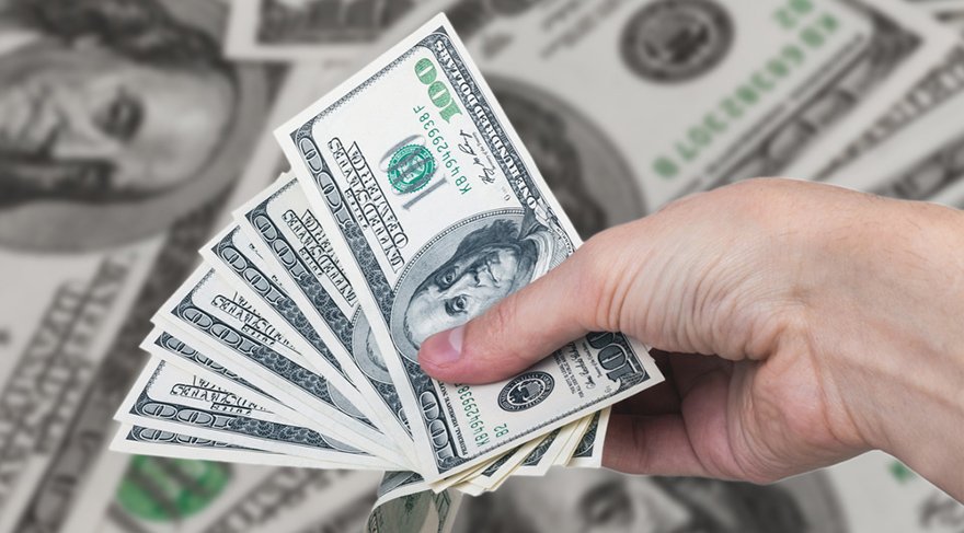 Dolar 4 liranın üzerine tutundu
