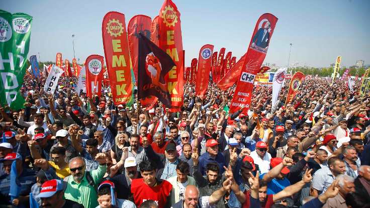 Emekçiler 1 Mayıs’ı kutladı