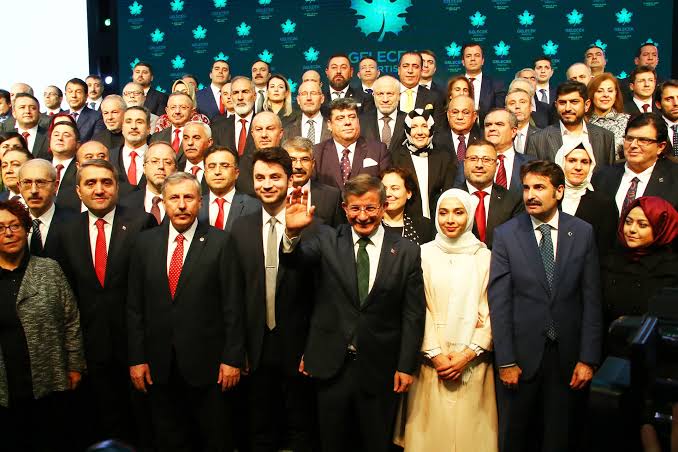 ‘Gelecek’ten izlenimler: ‘AK Parti kuruluşunda bu heyecan yoktu’
