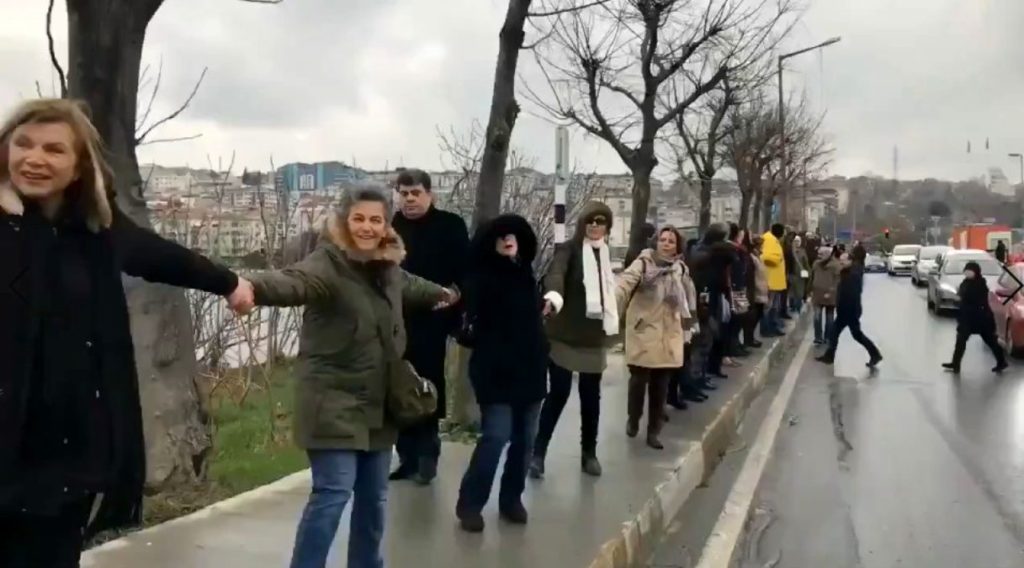 Öğrencilerin talebi: Kanala değil eğitime bütçe ayırın