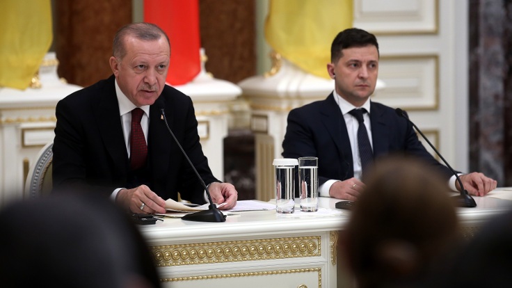 Erdoğan: 1 milyona yakın insan şu anda sınırlarımıza doğru yürüyor