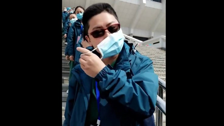 Son hastane kapatıldı, Wuhanlı doktorlar maske attı