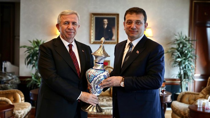 Ankara ve İstanbul’un bağış hesapları bloklandı