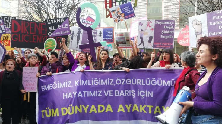 Ankara’da yüzlerce kadın yürüdü: ‘İsyanımız var’