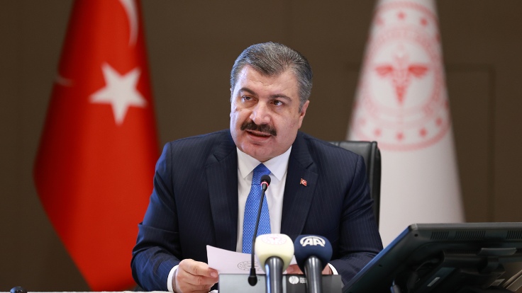Koca: Yeni dönemin adı ‘kontrollü sosyal hayat’