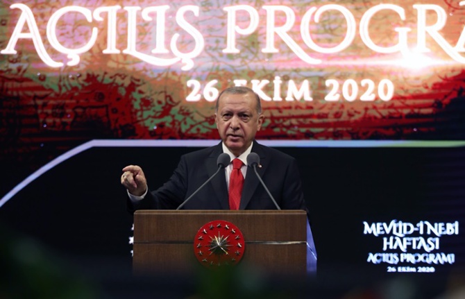 Erdoğan: Milletime sesleniyorum, Fransız mallarını asla satın almayın