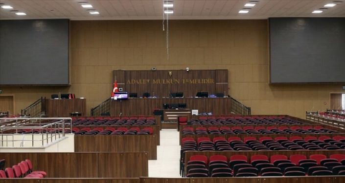 ‘Aleviler teröristtir’ diyen doktora 8 ay hapis