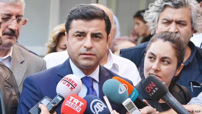 AP’den mektup: Demirtaş için tüm imkanları kullanın