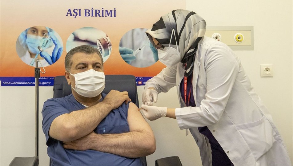 Sağlık Bakanı Koca 10 Şubat’ta, Erdoğan 11 Şubat’ta aşı olacak