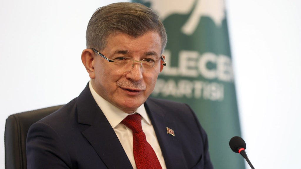Davutoğlu’ndan iktidara: Önce hazine garantilerini TL’ye çevirin