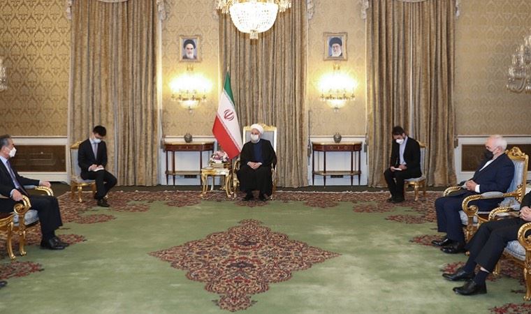 İran ile Çin 25 yıllık iş birliği anlaşması imzaladı
