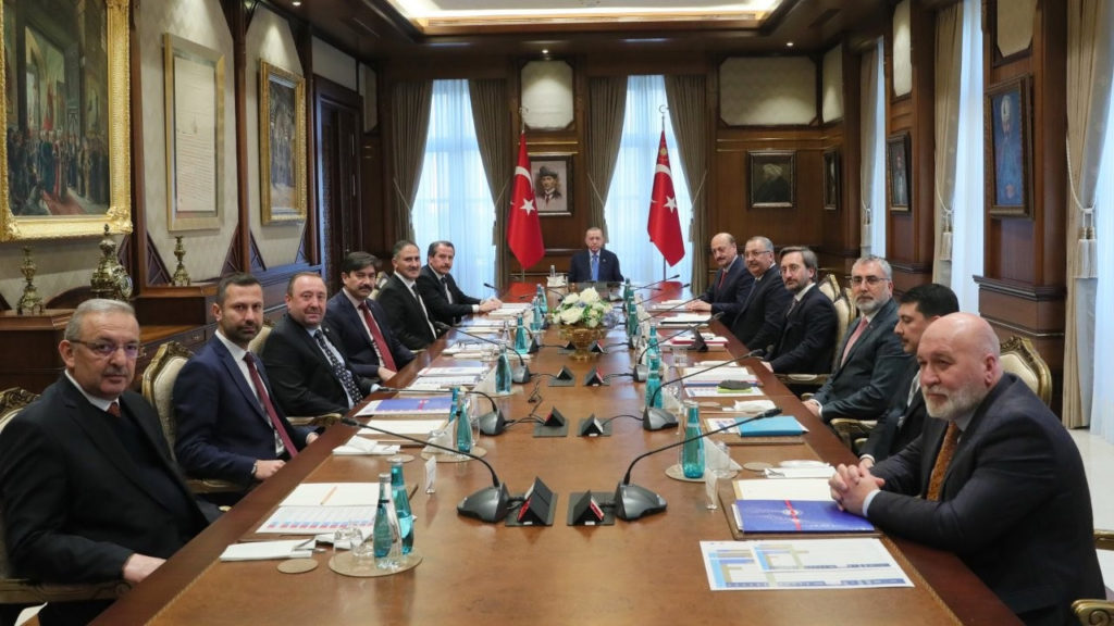 Cumhurbaşkanı Erdoğan ve Memur-Sen heyeti ek zammı görüştü