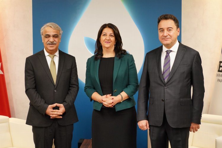 Pervin Buldan ve Mithat Sancar, Ali Babacan’la görüştü
