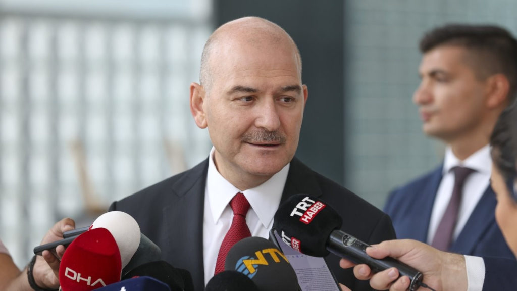 İçişleri Bakanı Soylu’dan AK Partili belediye başkanı hakkında soruşturma izni