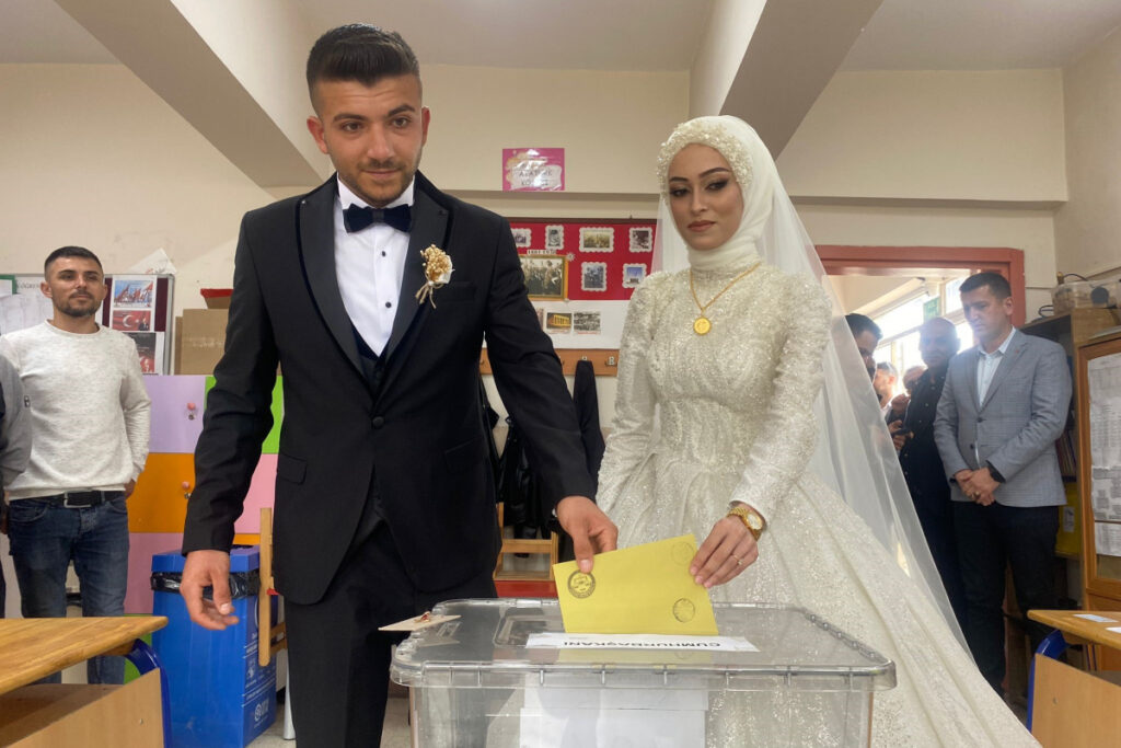 Önce sandığa sonra düğüne