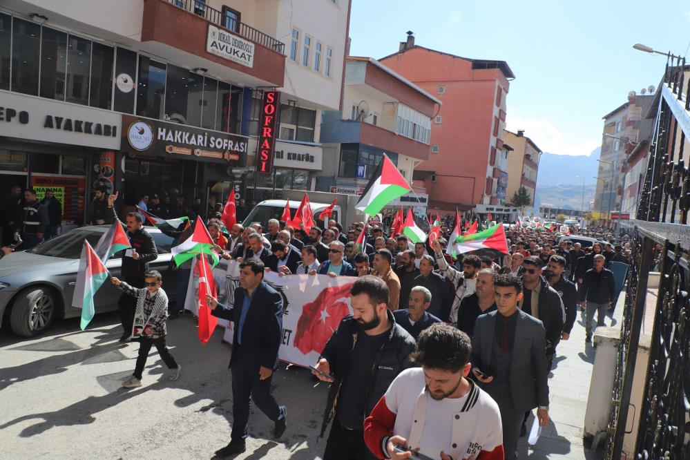 İsrail’in Gazze’deki katliamları Van, Hakkari ve Bitlis’te protesto edildi