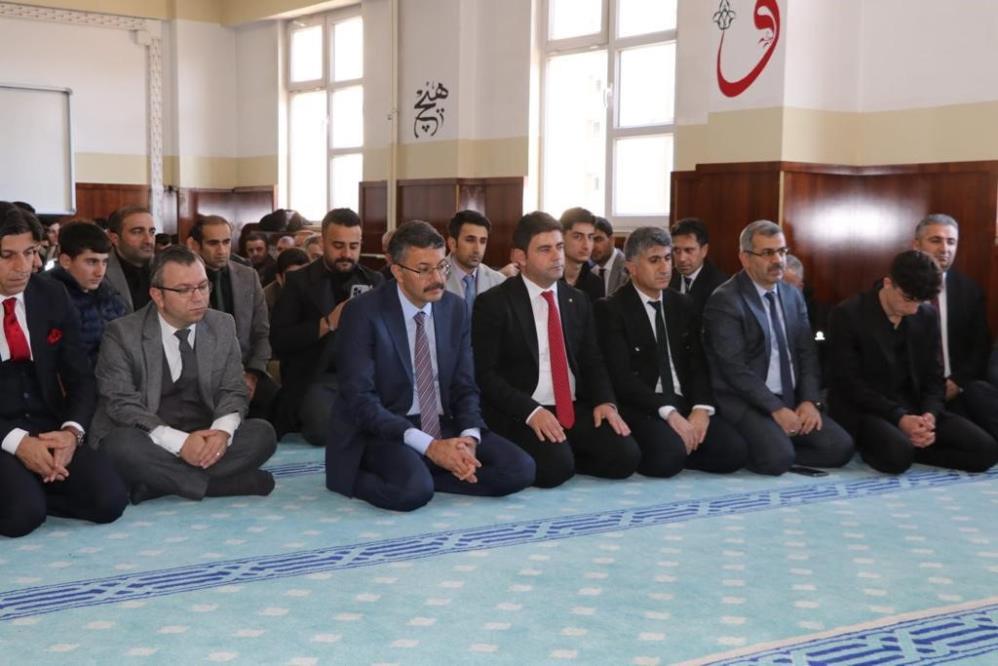 Hakkari’de Pençe-Kilit şehitleri için mevlit programı düzenlendi