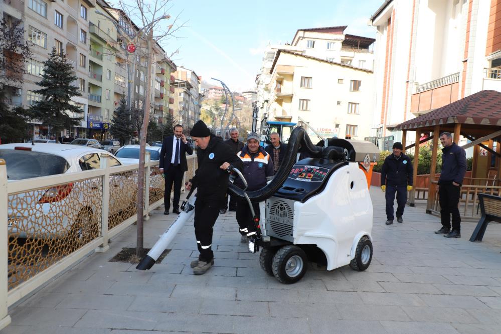 Hakkari ilk defa vakumlu temizlik makinesine kavuştu