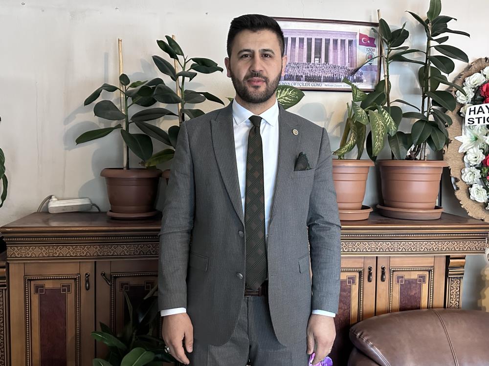 Yüksekova’da “tünelleri ulaşıma açın” talebi