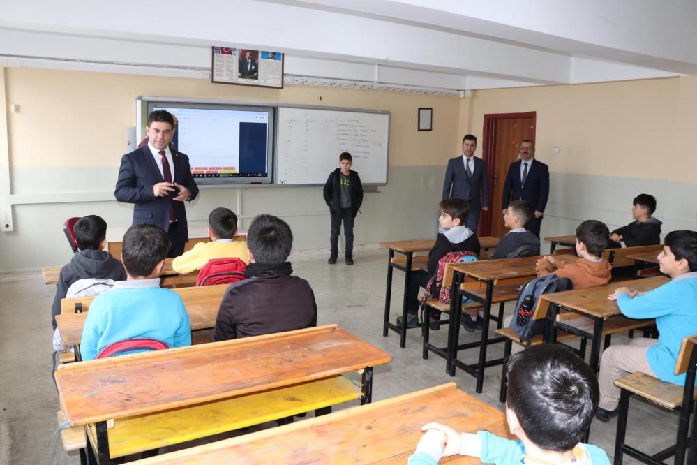 Hakkari’de 66 bin 436 öğrenci ders başı yaptı