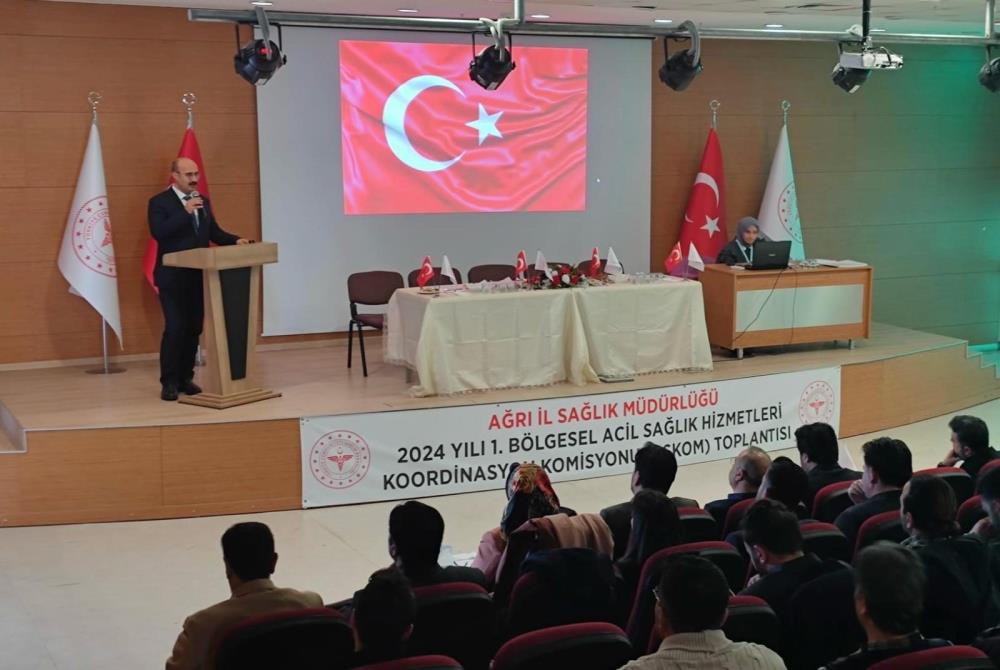 Ağrı’da ilk kez acil sağlık hizmetleri toplantısı yapıldı