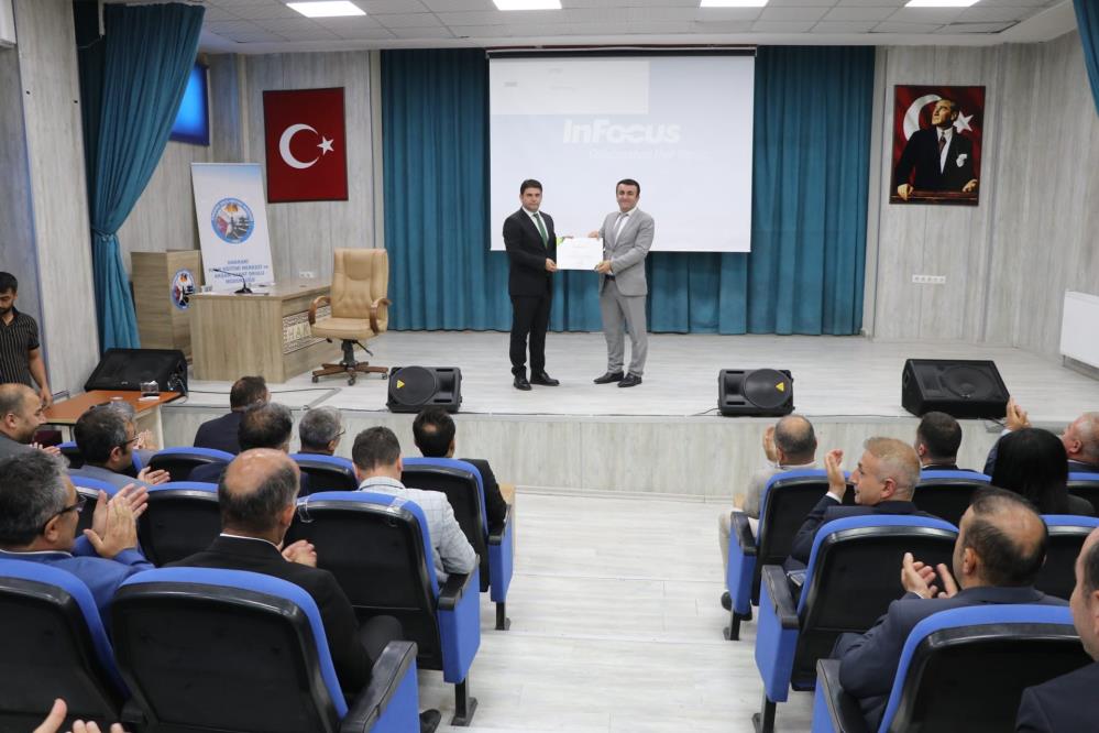 Müdür Yılmaz: “Öğrencilerin moral ve motivasyonları önemli”
