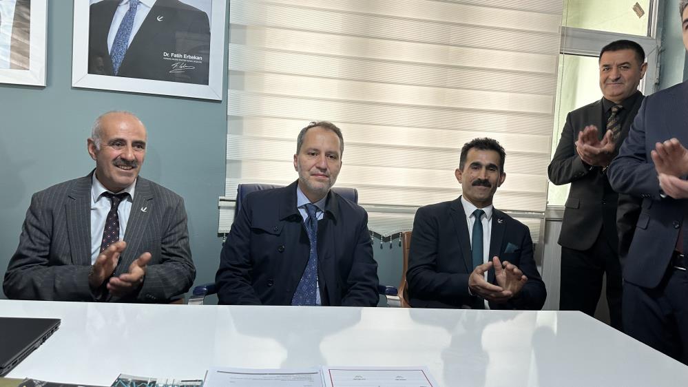Erbakan: “Hakkari’de bir belediye almak, diğer illerimizden 10 belediye almakla eş değer”
