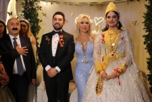 Ertuş aşiretinin düğününde Ceylan sahne aldı