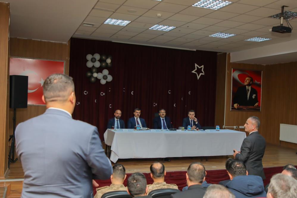 Vali Çelik: “Rabbim, bu devlet çatısı altında birlik beraberliğimizi bozmasın”