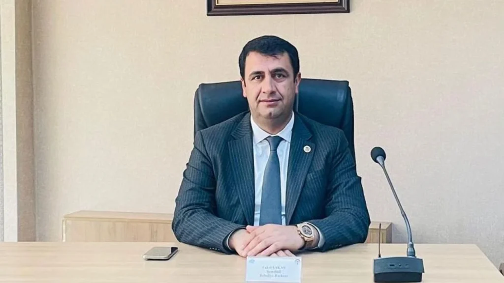 Şemdinli Belediye Başkanı Fahri Şakar’dan Yeni Yıl Mesjı