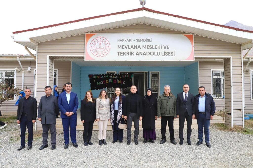 Şemdinli’de Yerli Malı Haftası kutlandı