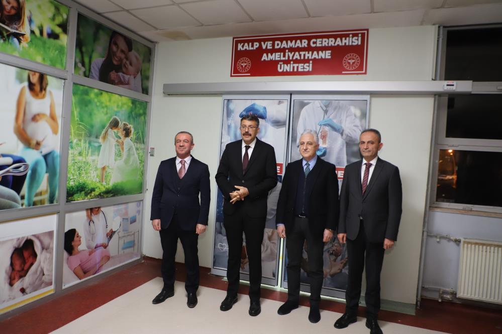 Hakkari’de ilk kez bypass ve kalp kapak değişimi ameliyatları gerçekleşti