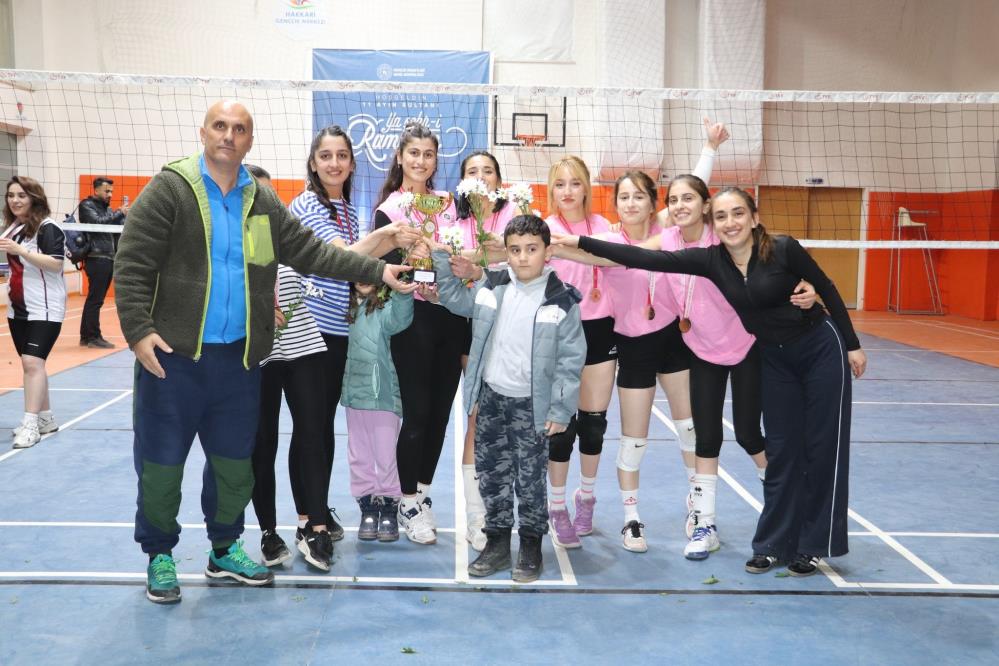 Evin Sultanları Voleybol Turnuvası sona erdi