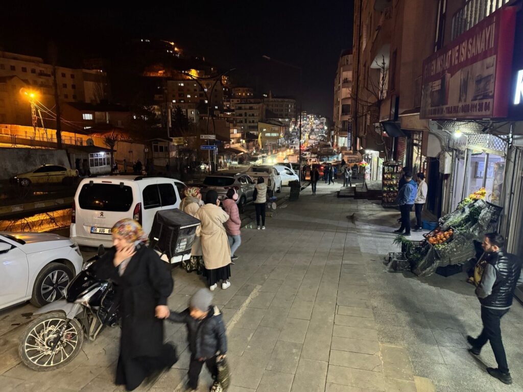 Irak’taki deprem Hakkari ve ilçelerinde de hissedildi