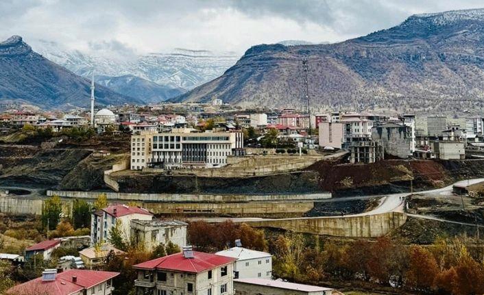 Derecik Kaymakamlığı’ndan İhtiyaç Sahiplerine 1 Milyon 369 Bin TL Destek