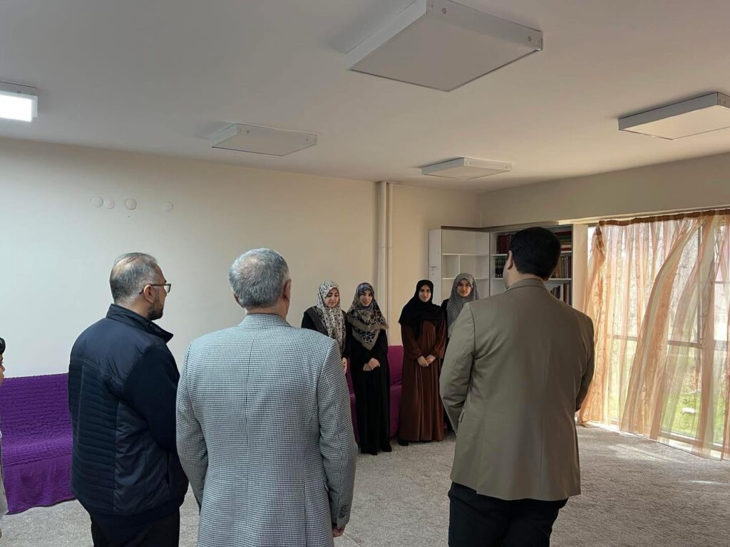 Şemdinli Belediye Başkanı Fahri Şakar Kur’an Kursunu ziyaret etti