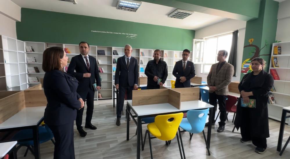Başıboş köpeklerin saldırısında hayatını kaybeden Eslem Teker adına kütüphane açıldı