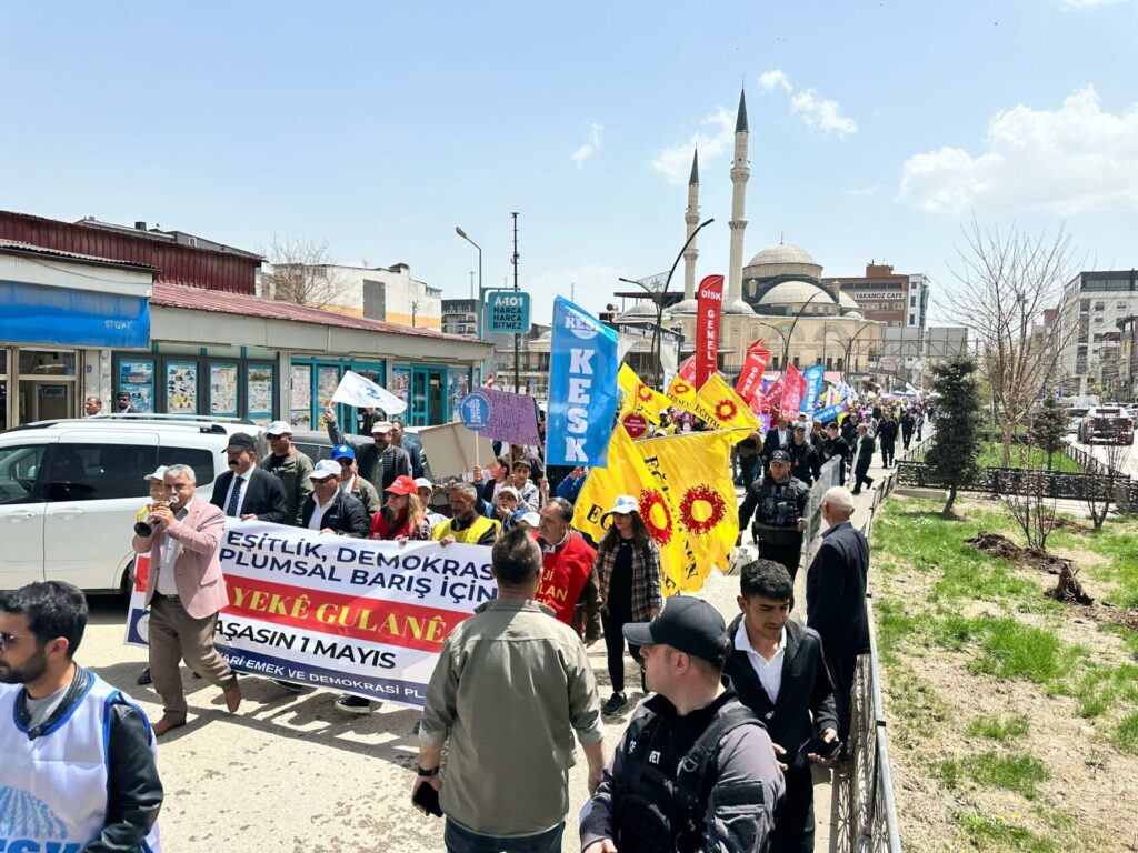 Yüksekova’da 1 Mayıs kutlandı