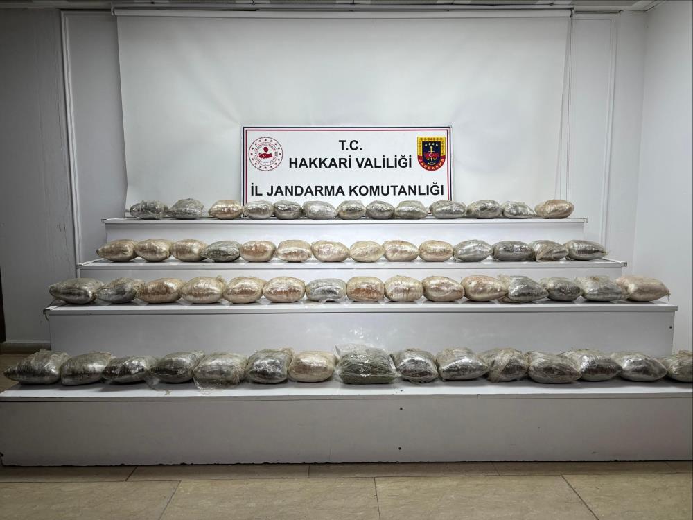 Yüksekova’da 34 kilo kubar esrar ele geçirildi