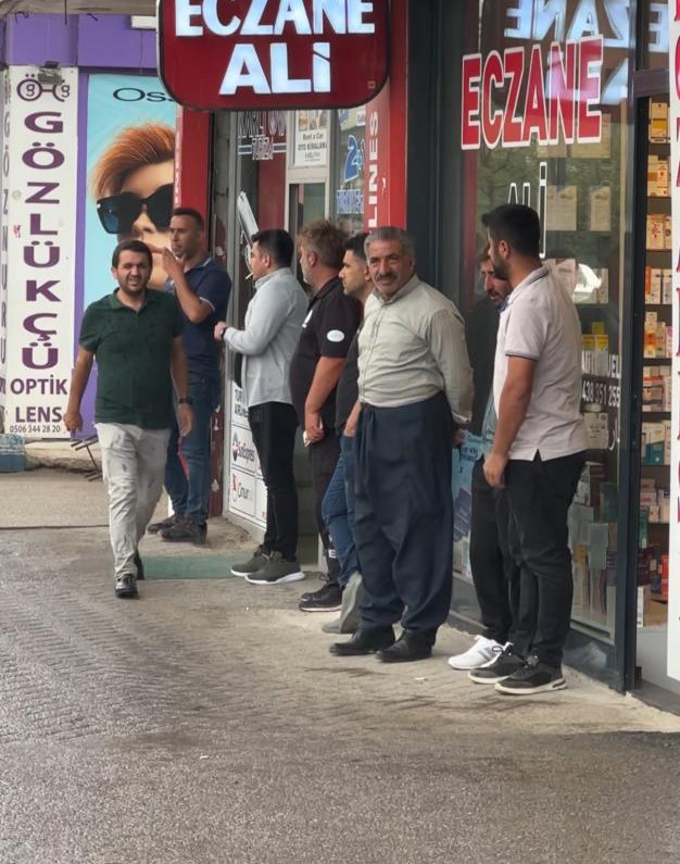 Yüksekova’da serinleten yağış