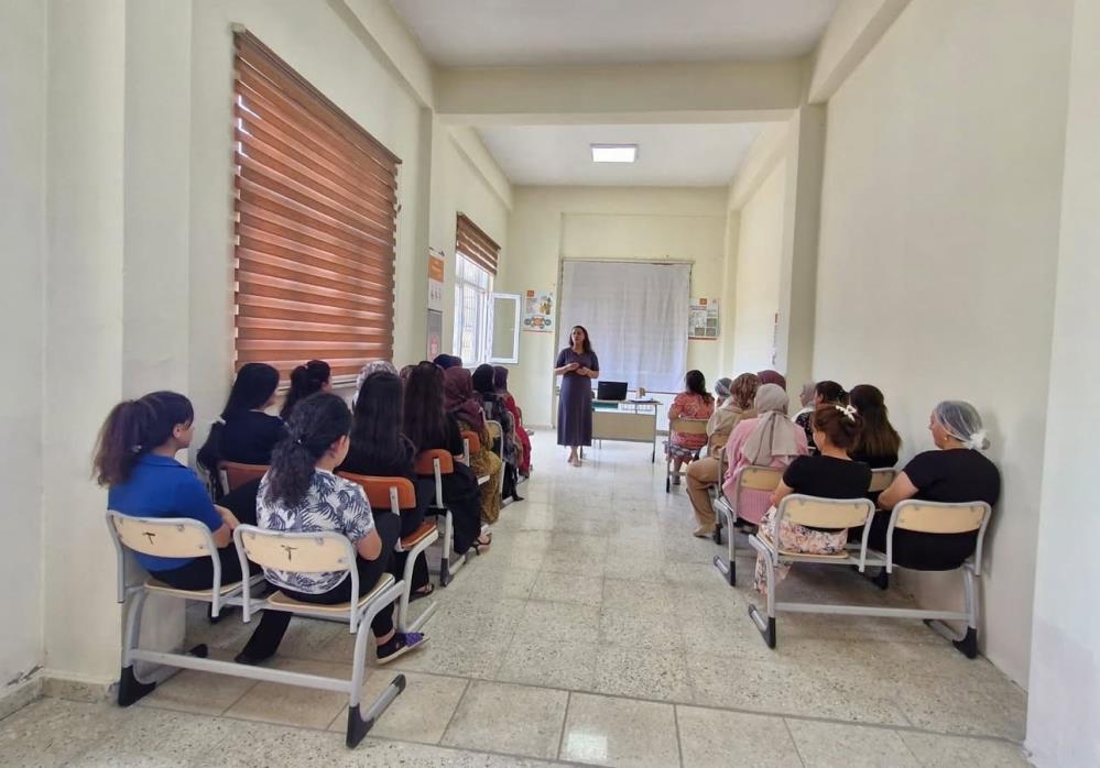 Yüksekova’da “aile bütçesi ve evlilik öncesi” eğitimi verildi