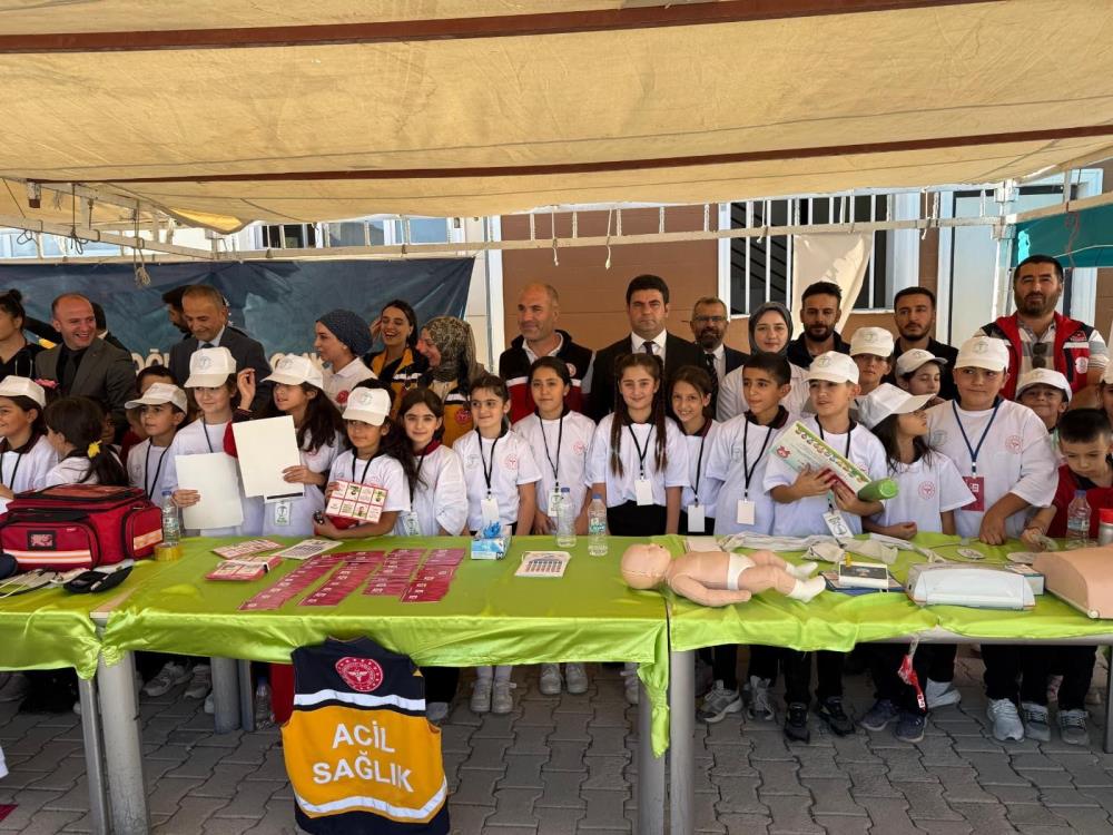 Hakkâri’de “Sağlıklı Çocuk, Sağlıklı Gelecek” etkinliği